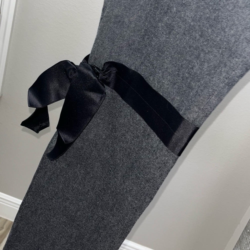 Chanel Gray Pants With Bow Accents - Size FR 42 - Picture 8 of 16